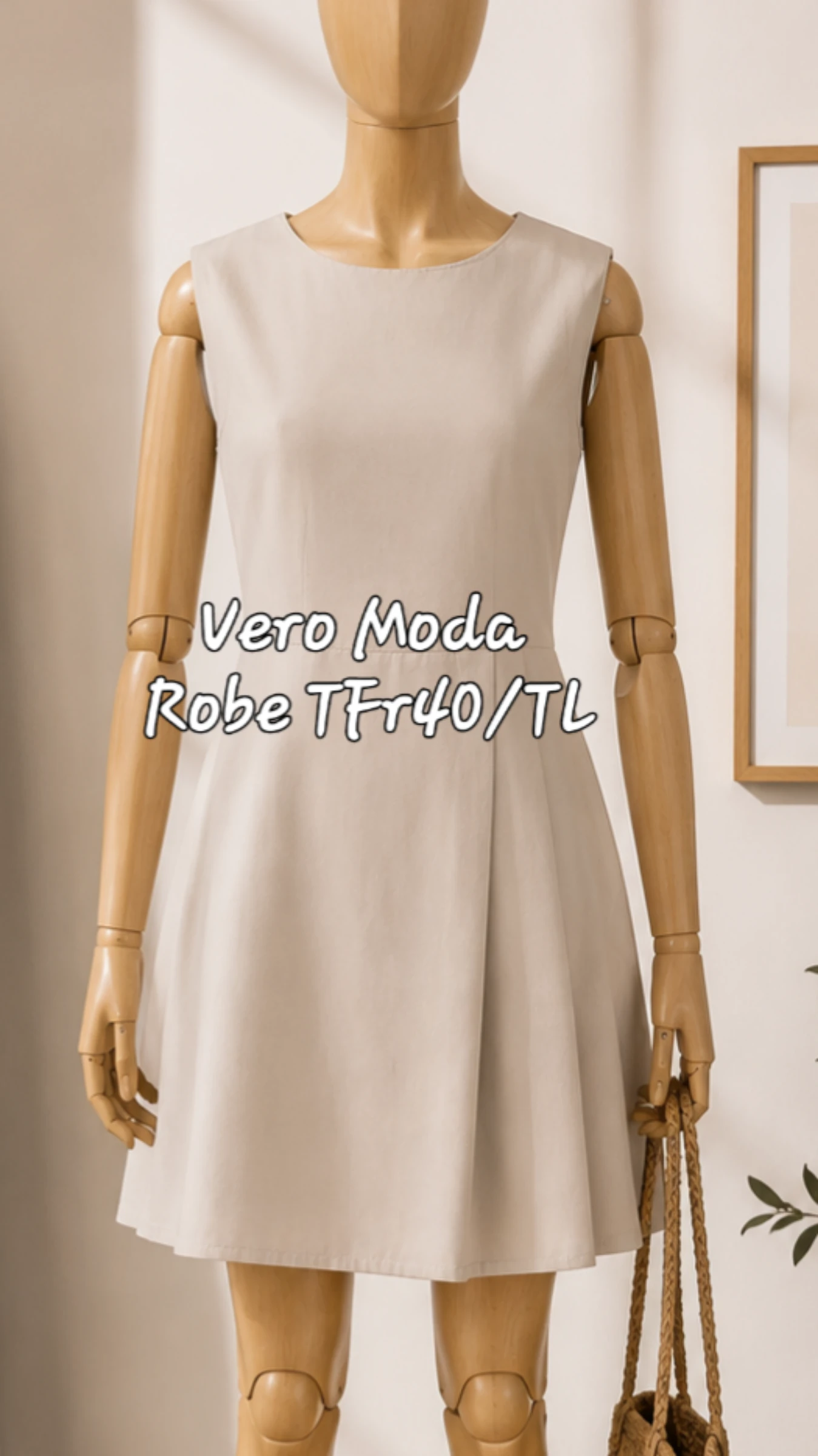 Vero Moda Robe TFr40/TL-Beige/Ecru- Dos Fantaisie & Tissu soyeux en TBE